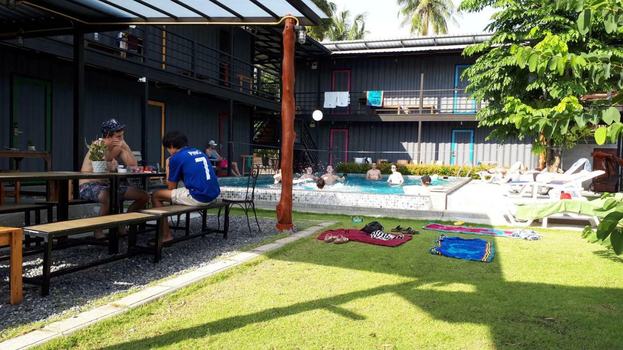 Na-Tub Hostel Baan Tai Exterior photo